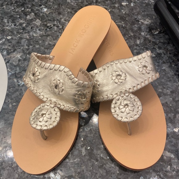 NEVER WORN Jack Roger’s - Picture 1 of 3